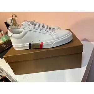 Burberry Men's Rangleton Sneakers *Size 10*